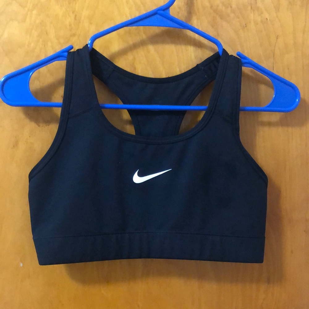 Black Nike sports bra